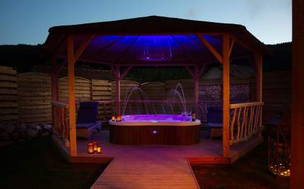 jacuzzi privatif pour un réveillon de noel romantique dans les vosges